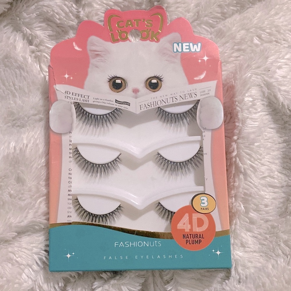 ($4) False Eyelashes